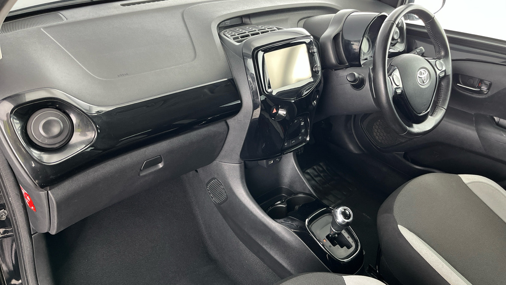 Toyota Aygo X Aygo X-play Vvt-i Cvt White #10