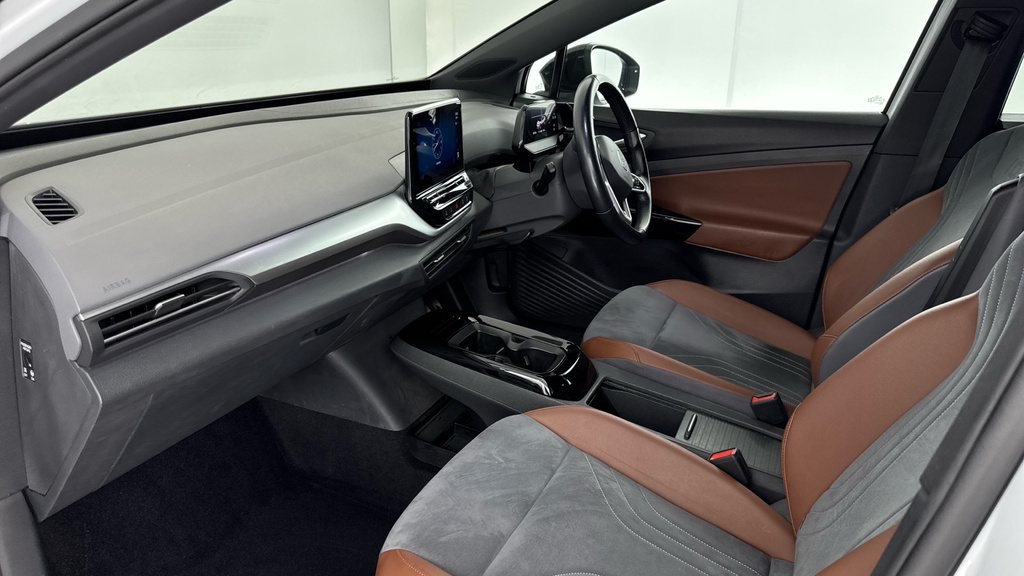 Volkswagen ID.4 Pure 52Kwh City Suv 148 Ps Grey #10