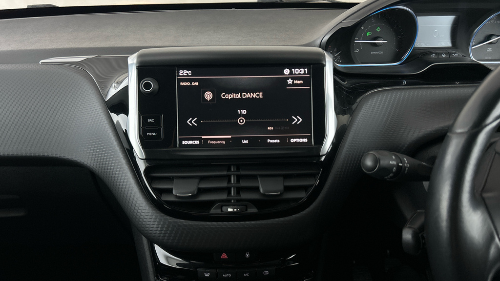 Peugeot 2008 1.2 Puretech Gt Line Suv Eat Euro 6 S White #17