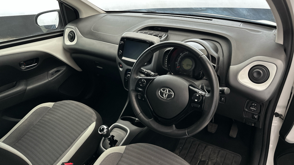 Toyota Aygo X 1.0 Vvt-i X-trend X-shift Euro 6 Safety Sense #9