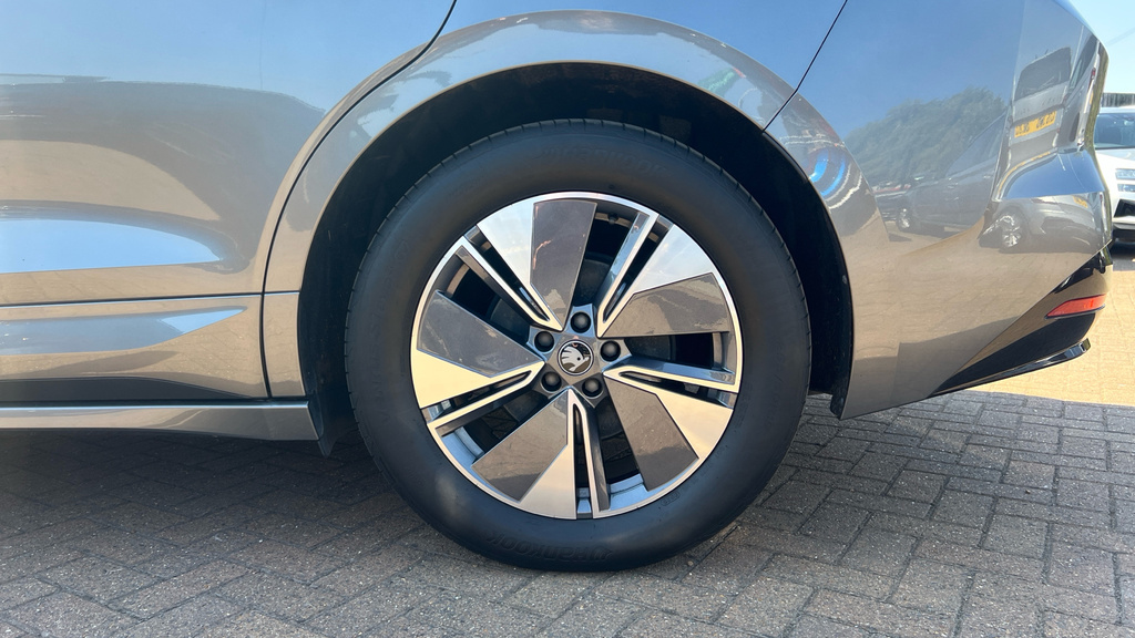 Skoda ENYAQ 210Kw 85X Sportline Plus 82Kwh 4X4 Blue #20