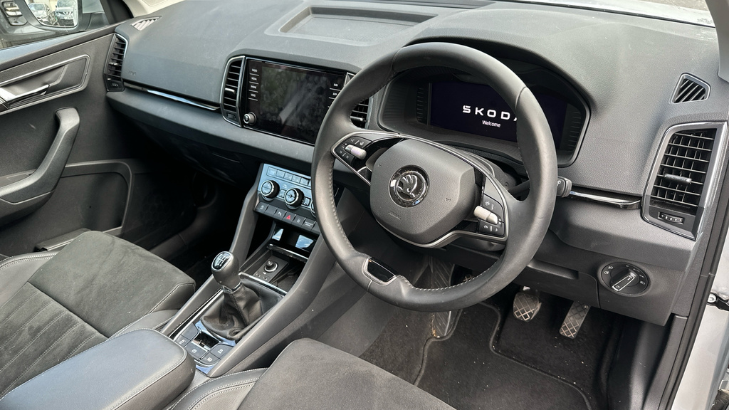 Skoda Karoq 2.0 Tdi 150 Sportline 4X4 Dsg Grey #9