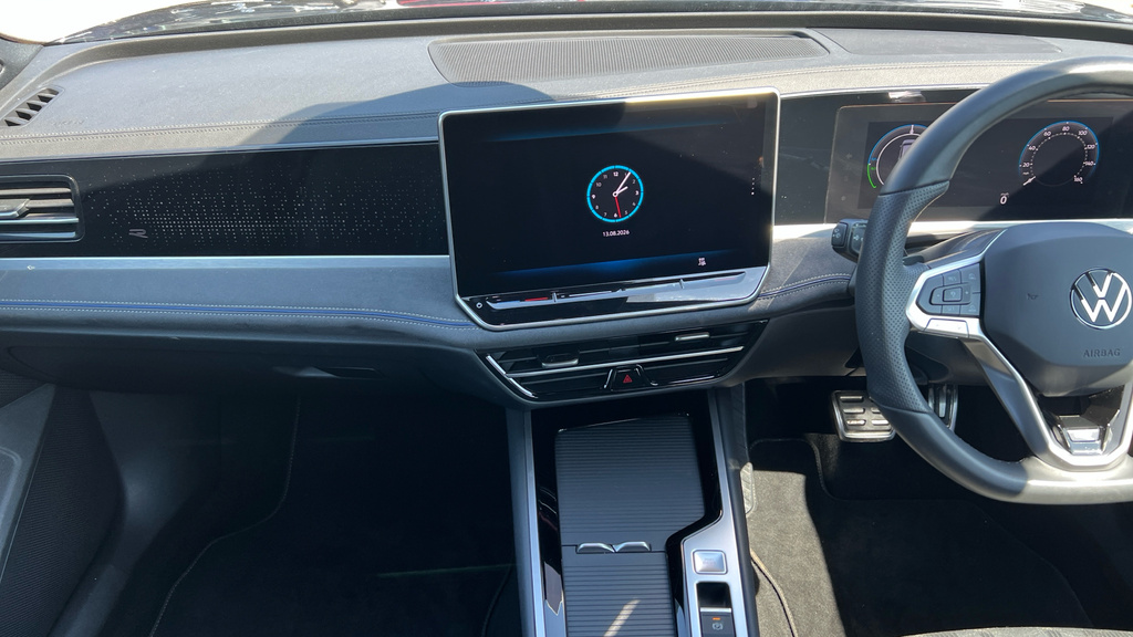 Volkswagen Passat 1.5 Tsi Ehybrid 19.7Kwh R Line Estate P Grey #14