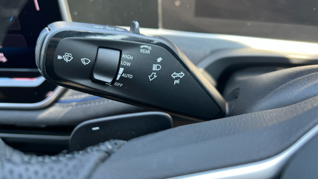 Volkswagen Passat 1.5 Tsi Ehybrid 19.7Kwh R Line Estate P Grey #39