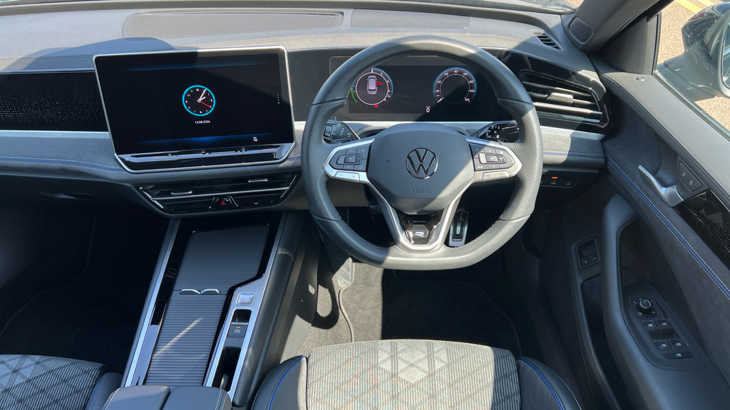 Volkswagen Passat 1.5 Tsi Ehybrid 19.7Kwh R Line Estate P Grey #32