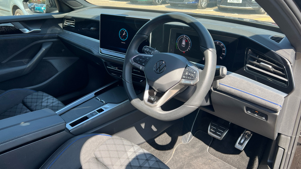 Volkswagen Passat 1.5 Tsi Ehybrid 19.7Kwh R Line Estate P Grey #10