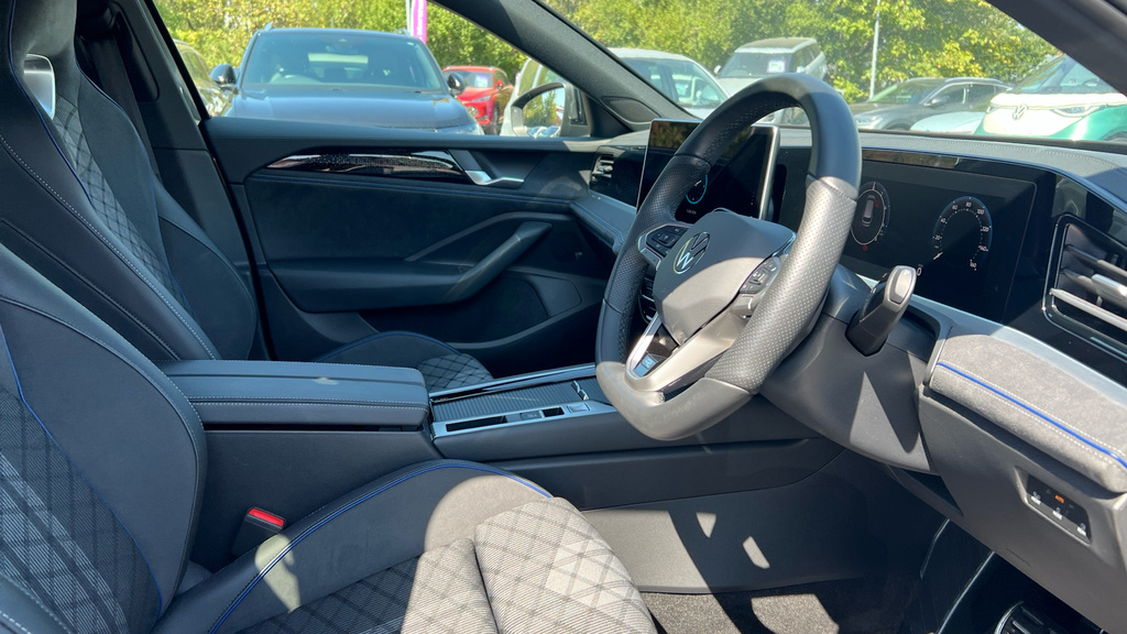 Volkswagen Passat 1.5 Tsi Ehybrid 19.7Kwh R Line Estate P Grey #31