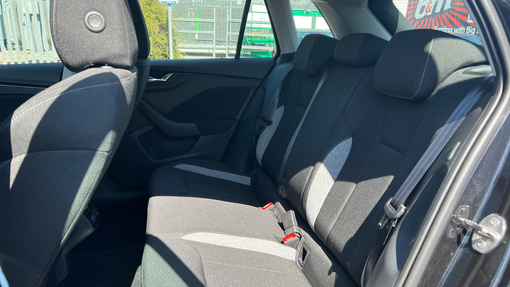 Skoda Kamiq Skoda Kamiq Hatchback 1.0 Tsi Monte Carlo Edition Orange #21