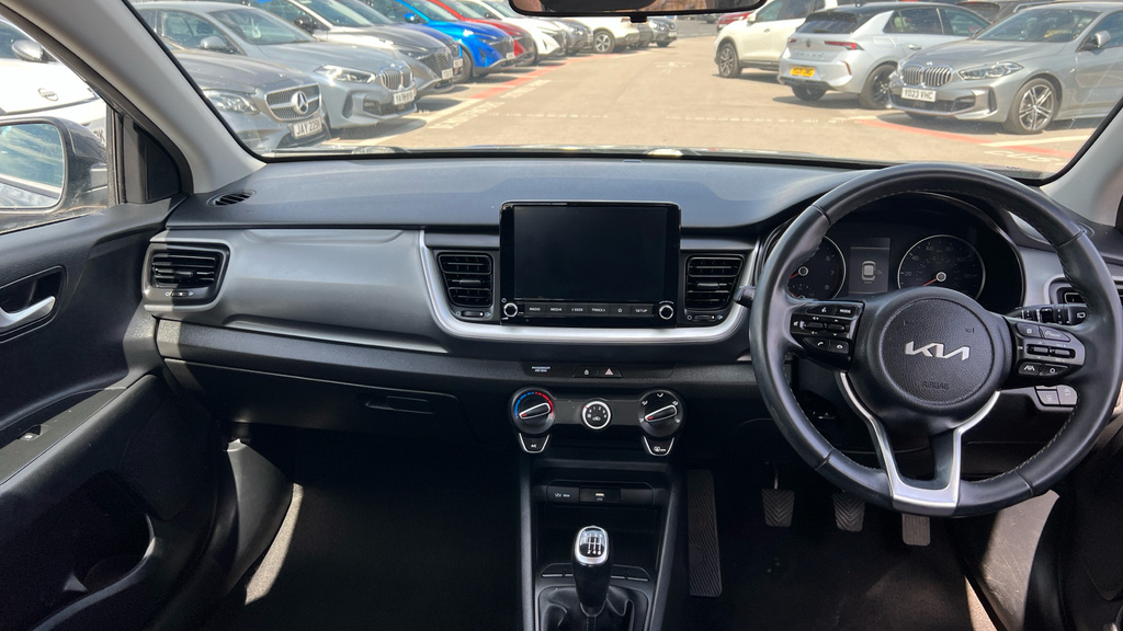 Kia Stonic 1.0 T-gdi Mhev Gt-line Suv Hybrid Manua White #11