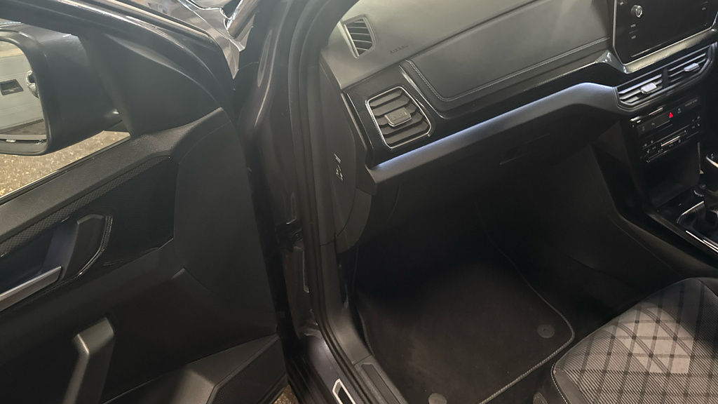 Volkswagen T-Cross 1.5 Tsi 150Ps R-line Iq Lights, Camera Dsg Black #44