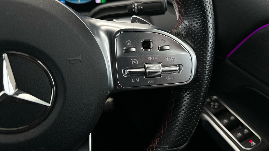 Mercedes-Benz EQB 350 4M 215Kw Amg Line Executive 66.5Kwh At Black #17