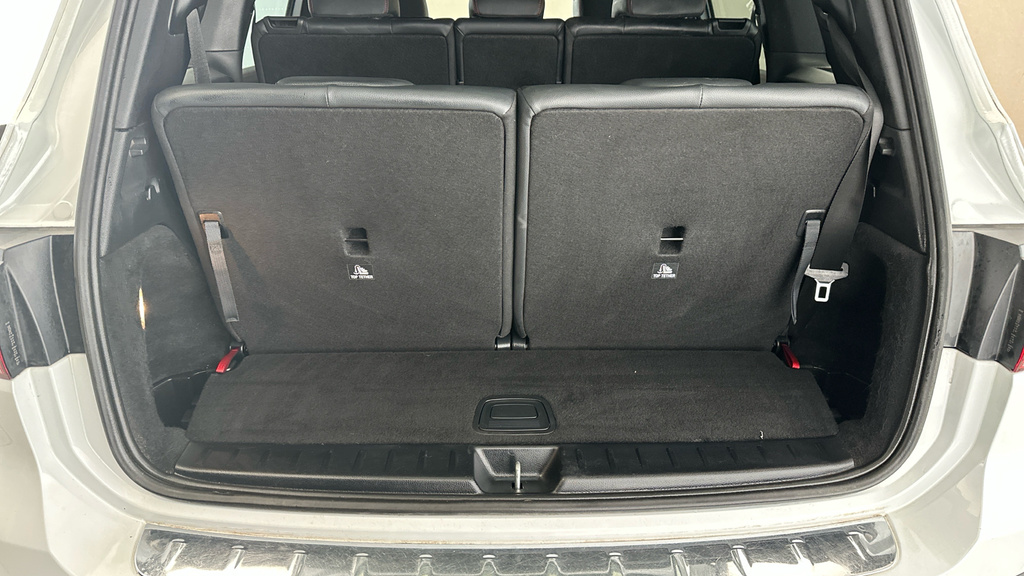 Mercedes-Benz EQB 350 4M 215Kw Amg Line Executive 66.5Kwh At Black #23
