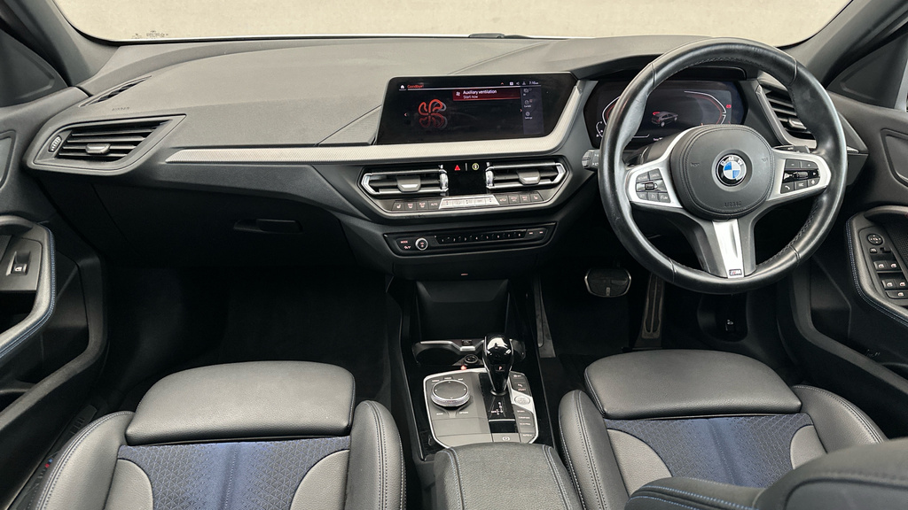 BMW 1 Series 118I 136 M Sport Live Cockpit Professional Black #13