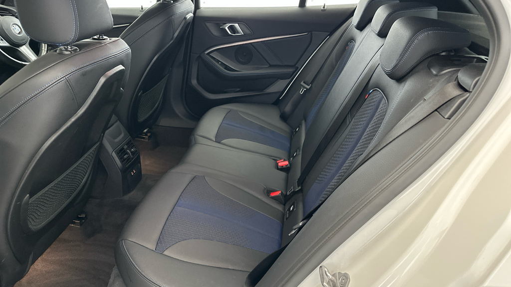 BMW 1 Series 118I 136 M Sport Live Cockpit Professional Black #20