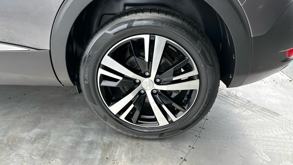 Peugeot 5008 Peugeot 5008 Gt Black #25