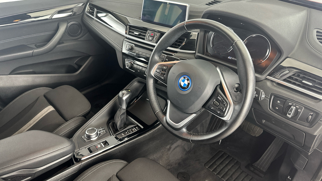 BMW X2 1.5 18I M Sport Suv Sdrive Euro White #9