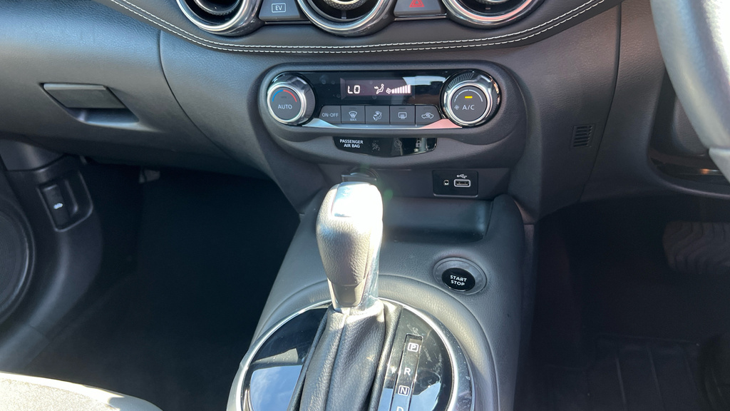 Nissan Juke 1.6 Tekna Suv Hybrid Euro 6 143 P Black #30