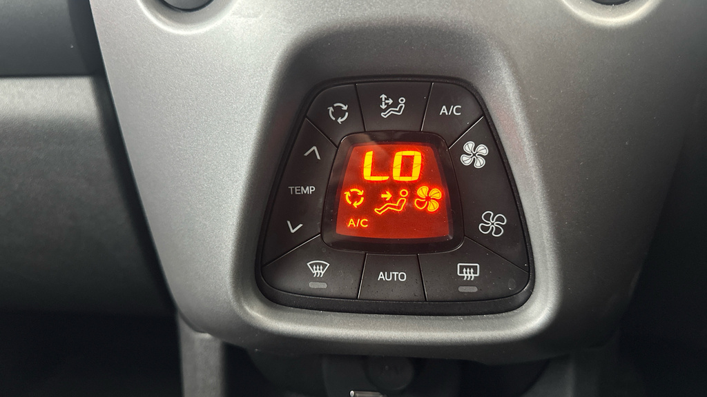 Toyota Aygo X 1.0 Vvt-i X-trend Euro 6 Black #11