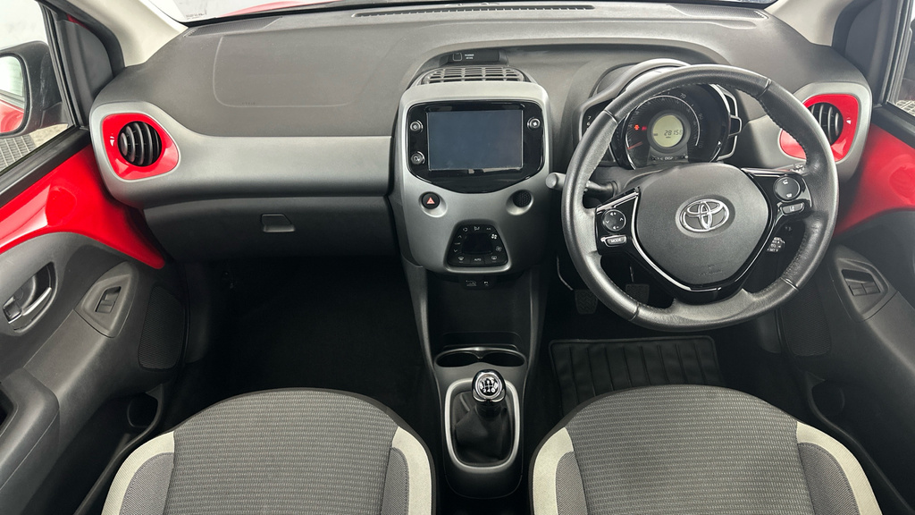 Toyota Aygo X 1.0 Vvt-i X-trend Euro 6 Black #13