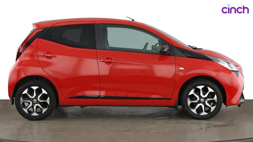 Toyota Aygo X 1.0 Vvt-i X-trend Euro 6 Black #2
