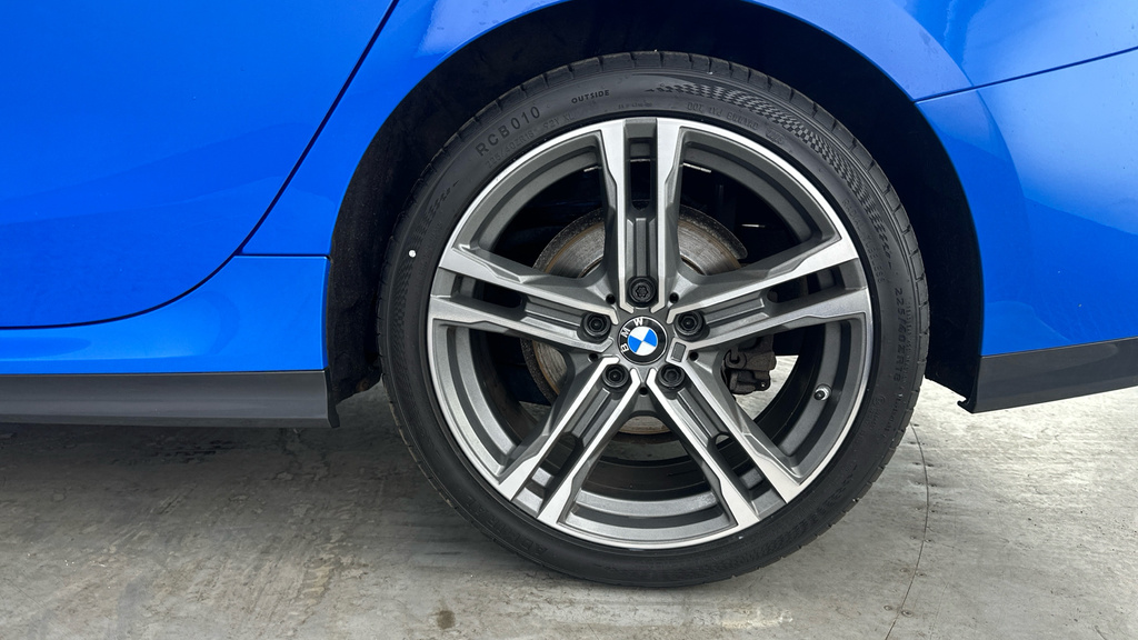 BMW 2 Series Gran Coupe 1.5 218I M Sport Saloon Dct Euro 6 S S White #31