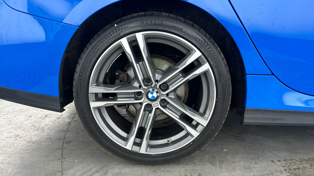 BMW 2 Series Gran Coupe 1.5 218I M Sport Saloon Dct Euro 6 S S White #32