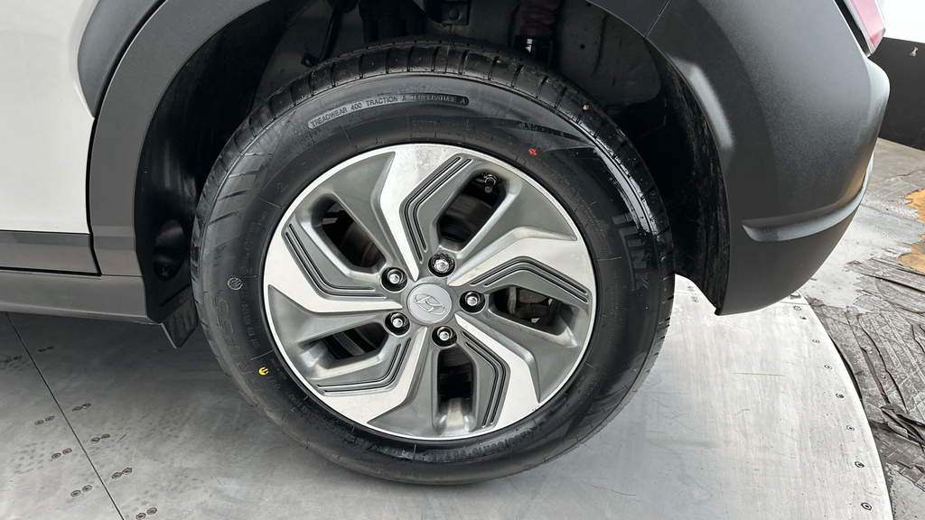 Hyundai Kona 64Kwh Premium Suv 10.5Kw Charge Grey #22