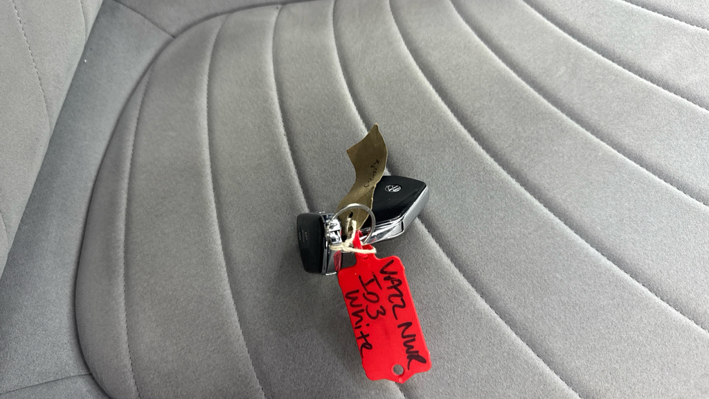 Volkswagen ID.3 107Kw Family Pro 58Kwh 18 East Derry A Grey #22