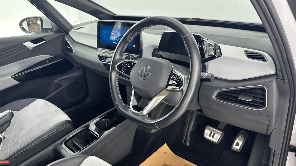 Volkswagen ID.3 107Kw Family Pro 58Kwh 18 East Derry A Grey #9