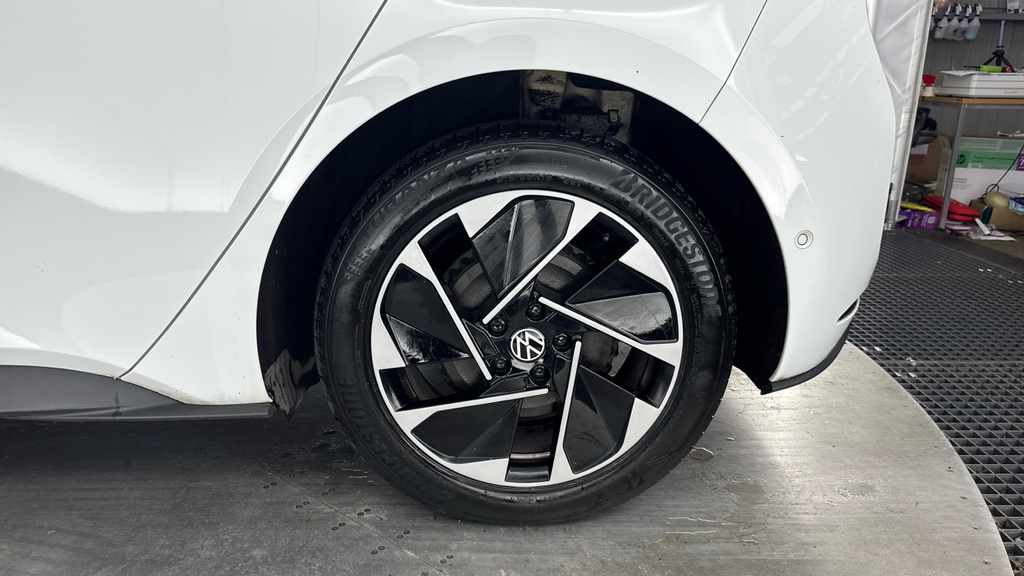Volkswagen ID.3 107Kw Family Pro 58Kwh 18 East Derry A Grey #20
