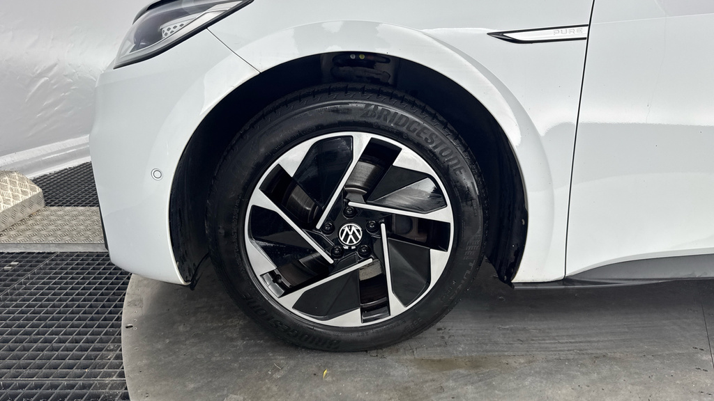 Volkswagen ID.3 107Kw Family Pro 58Kwh 18 East Derry A Grey #19