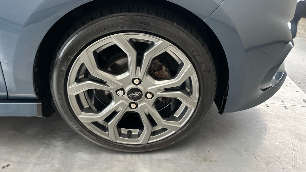 Ford Fiesta 1.1 Zetec 3Drrear Sensors - Lane Assist - Heated White #21