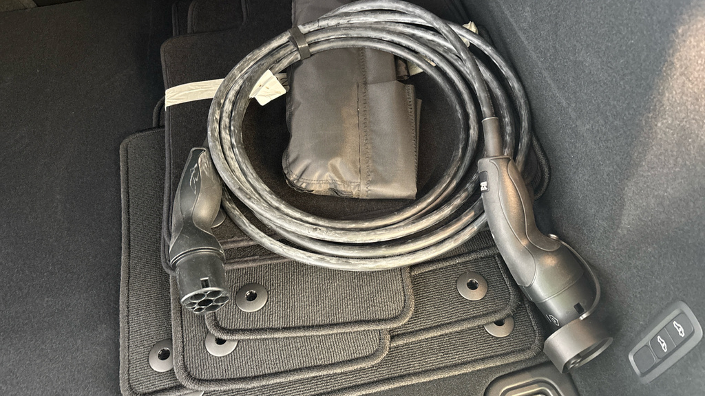 Volvo XC60 Recharge Plus, T6 Awd Plug-in Hybrid, Blue #25