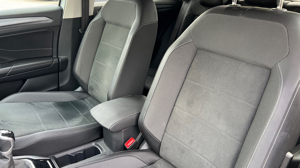 Volkswagen T-Roc 1.0 Tsi Life Euro 6 5-Door Grey #41