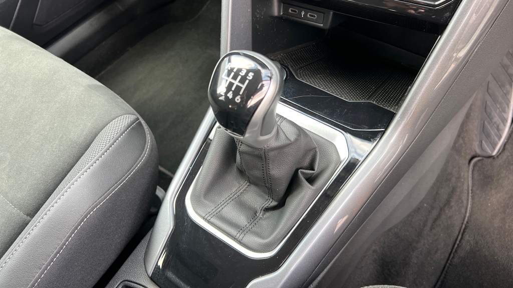 Volkswagen T-Roc 1.0 Tsi Life Euro 6 5-Door Grey #38