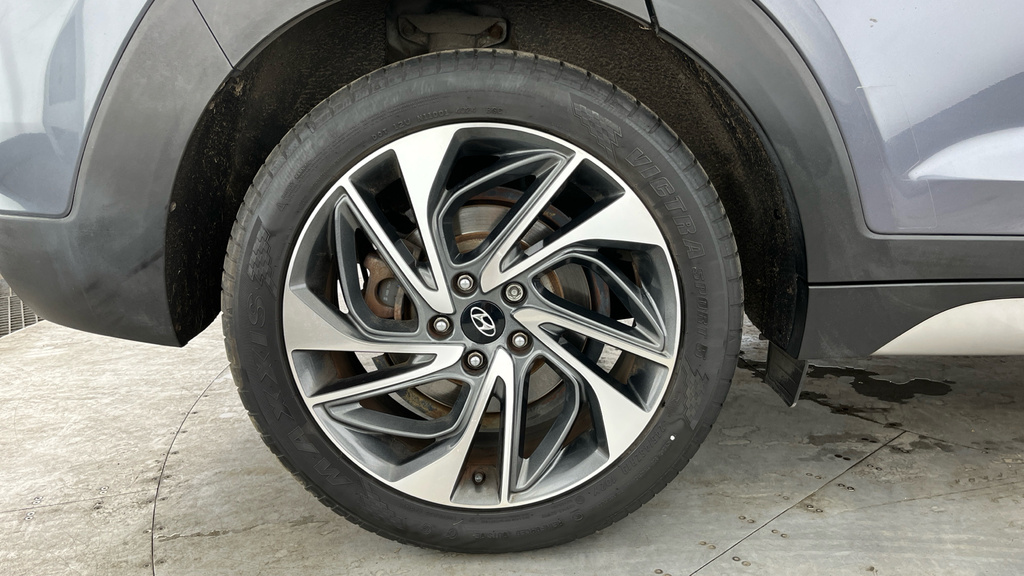 Hyundai Tucson 1.6 Gdi Se Nav Suv Euro 6 Ss Grey #32