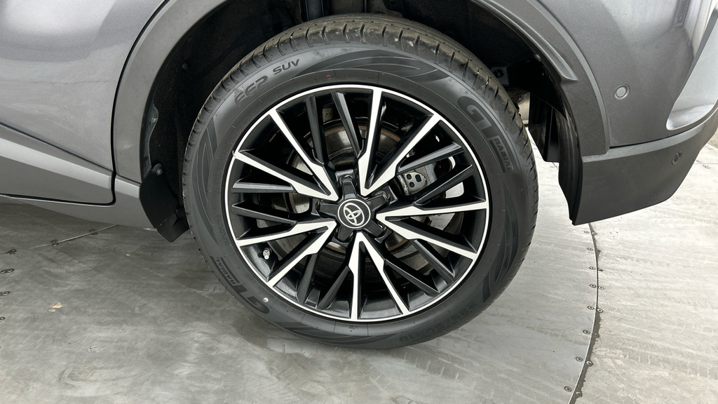 Toyota C-Hr 1.8 Vvt-h Excel Cvt Euro 6 Ss Silver #23
