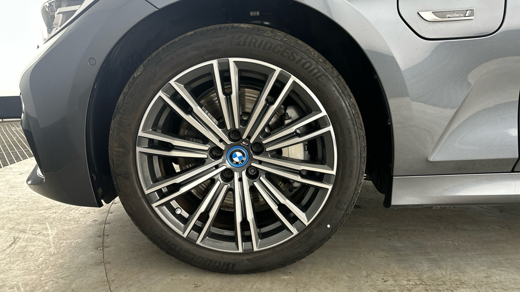 BMW 3 Series G21 330E Xdrive Sport Touring Lci Xb1g 2.0I White #30