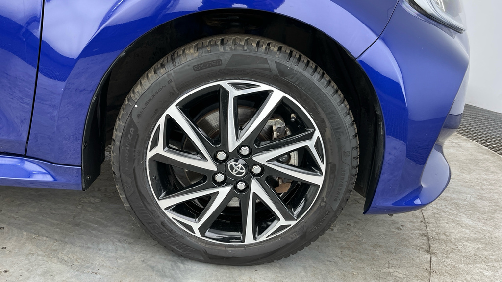 Toyota Yaris 1.5 Vvt-i Y20 Bi-tone Blue #26