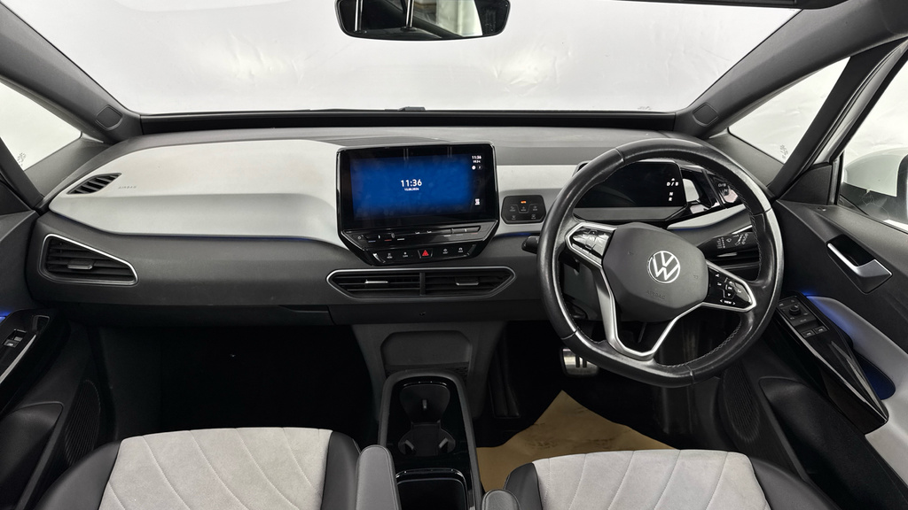 Volkswagen ID.3 107Kw Family Pro 58Kwh 18 East Derry B White #11