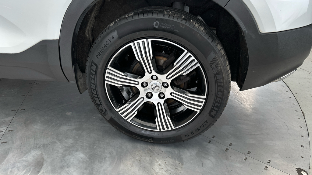 Volvo XC40 Volvo Estate 1.5 T3 163 R Design Pro Black #23