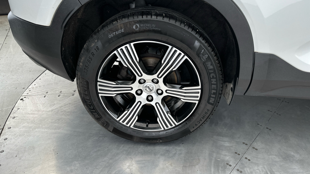 Volvo XC40 Volvo Estate 1.5 T3 163 R Design Pro Black #24