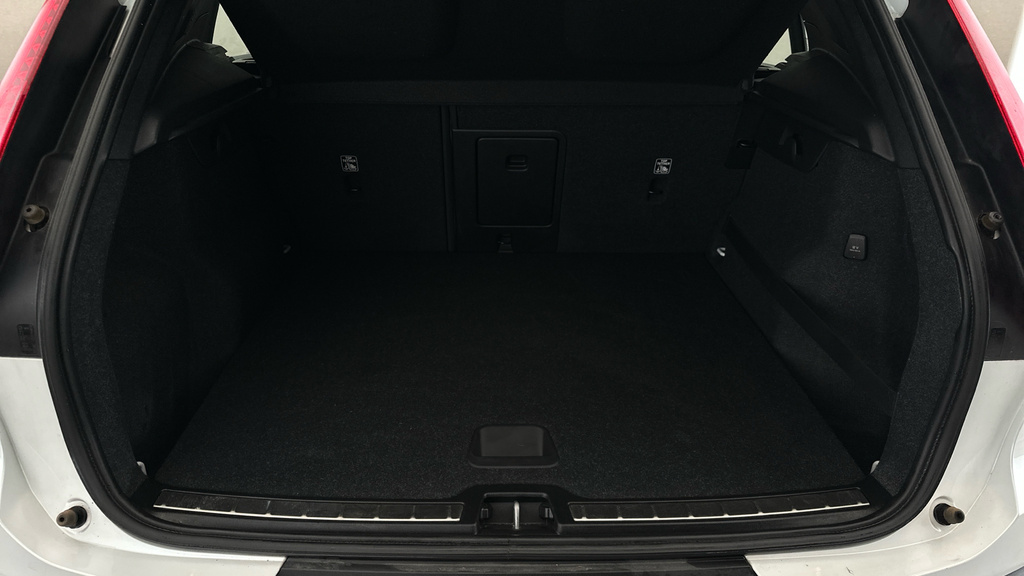 Volvo XC40 Volvo Estate 1.5 T3 163 R Design Pro Black #20