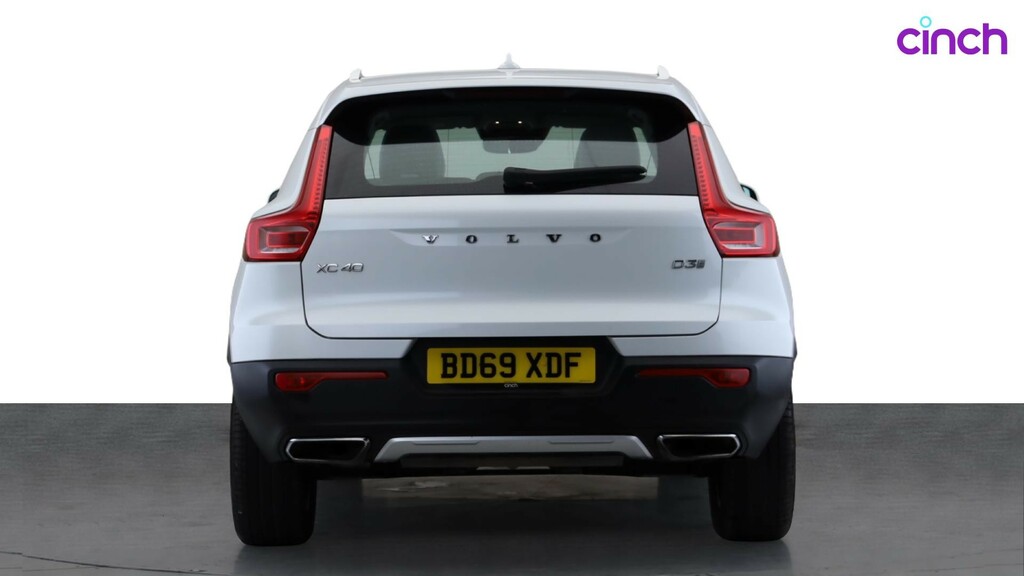 Volvo XC40 Volvo Estate 1.5 T3 163 R Design Pro Black #5