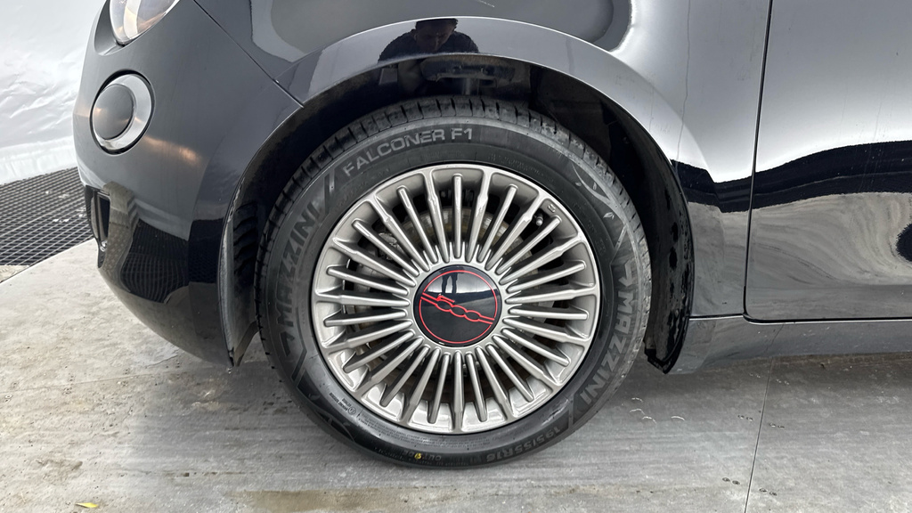 Fiat 500E 87Kw Icon 42Kwh 17In Alloys Comfort Seats Black #19