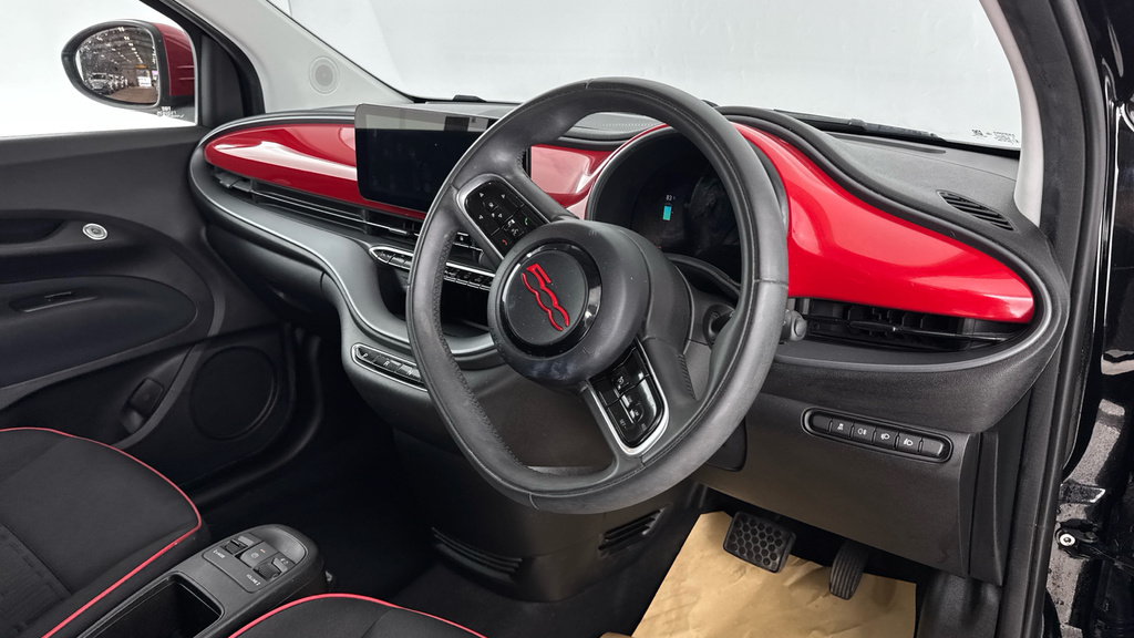 Fiat 500E 87Kw Icon 42Kwh 17In Alloys Comfort Seats Black #9