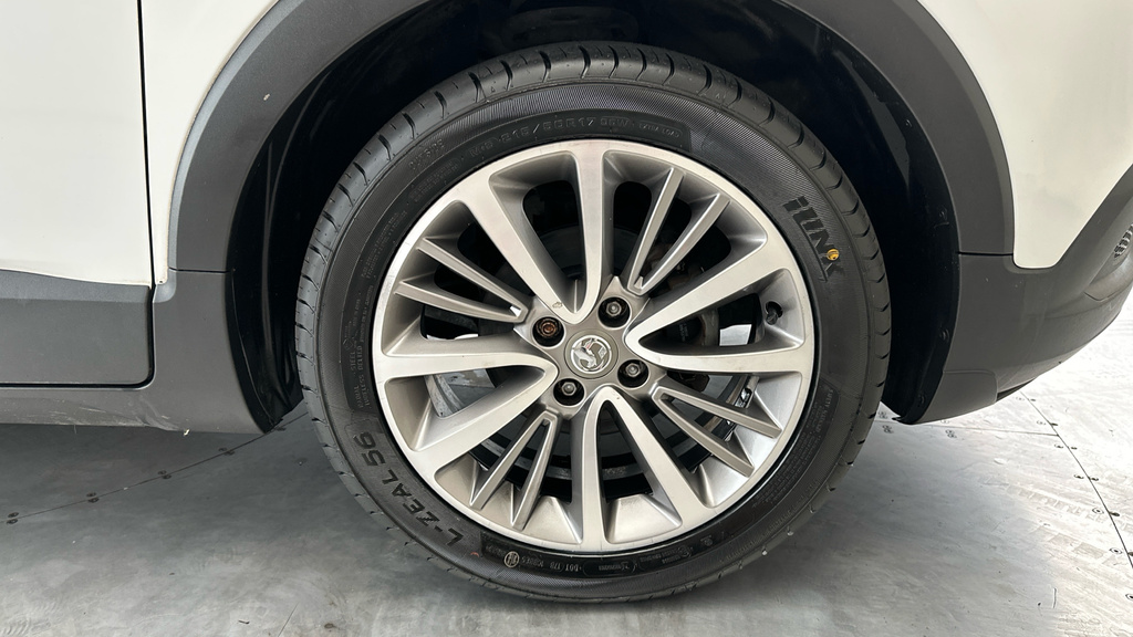 Vauxhall Crossland X 1.2L Sport One Years Warranty Included Grey #23
