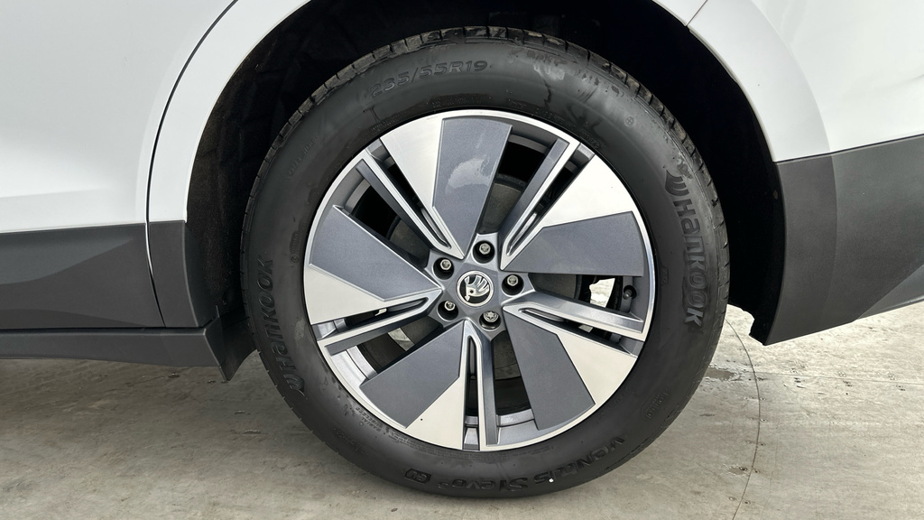 Skoda ENYAQ Skoda Enyaq 150Kw 80 Loft 82Kwh Black #28