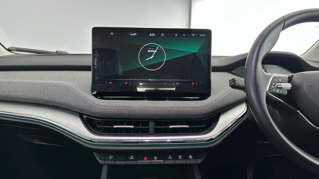 Skoda ENYAQ Skoda Enyaq 150Kw 80 Loft 82Kwh Black #17