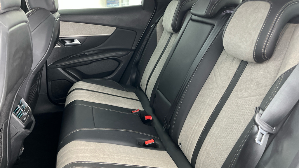 Peugeot 3008 1.5 Bluehdi Allure Premium Suv Eat Grey #26
